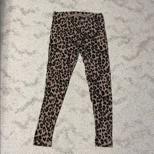 Leopard print leggings